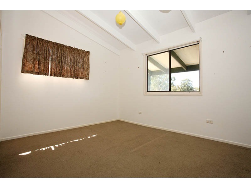 5 Tasman Avenue, Molendinar QLD 4214