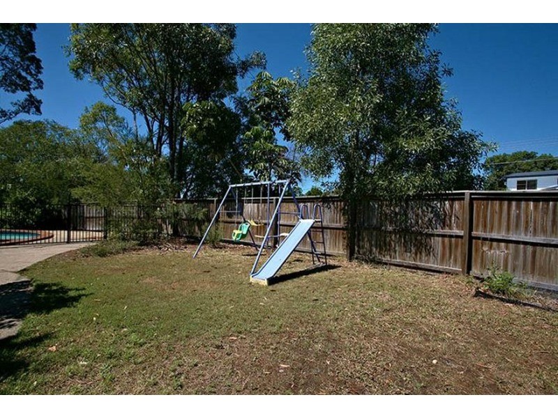 5 Tasman Avenue, Molendinar QLD 4214