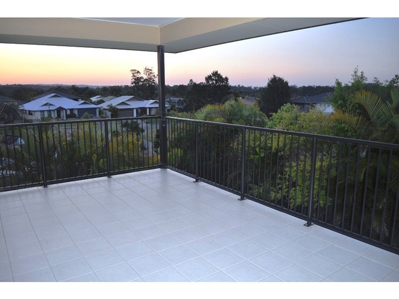 6 Viewridge Way, Molendinar QLD 4214