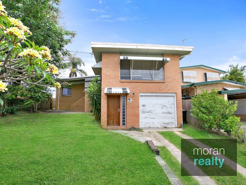 12 Caroline Avenue, Southport QLD 4215