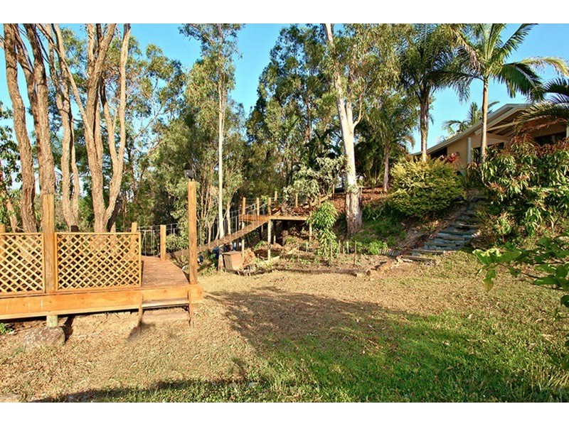 11 Kingsway Drive, Molendinar QLD 4214