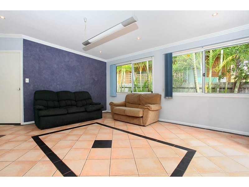 147 Musgrave Avenue, Labrador QLD 4215