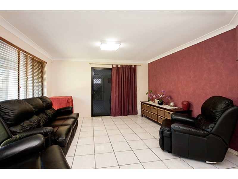 55 Macquarie Avenue, Molendinar QLD 4214