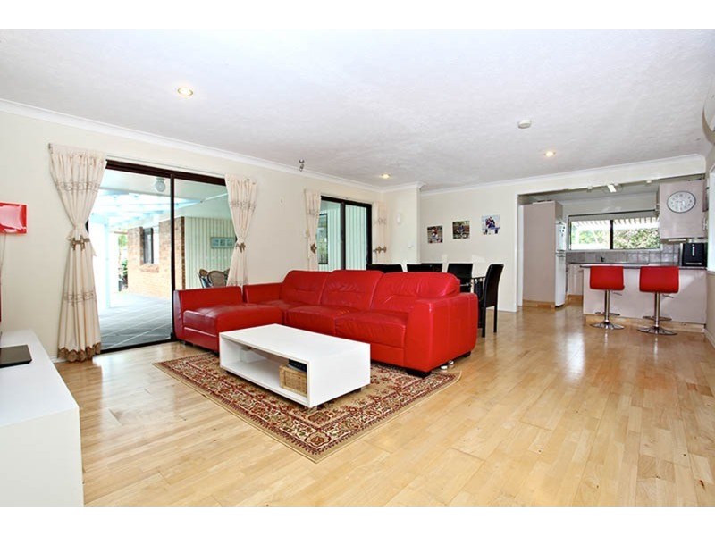 142 Currumburra Road, Ashmore QLD 4214