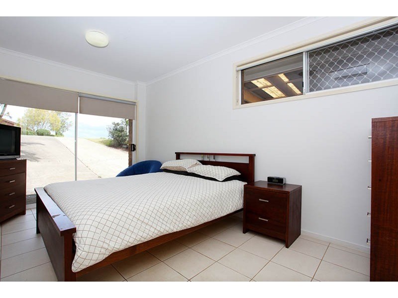 111 Macquarie Avenue, Molendinar QLD 4214