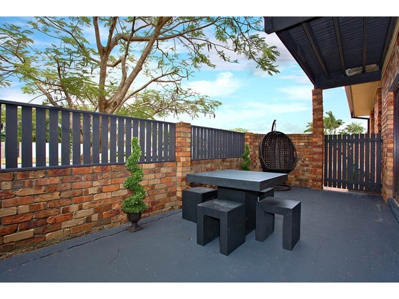 11 KAWANA CRESCENT, Ashmore QLD 4214