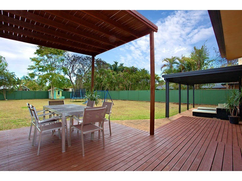 11 KAWANA CRESCENT, Ashmore QLD 4214