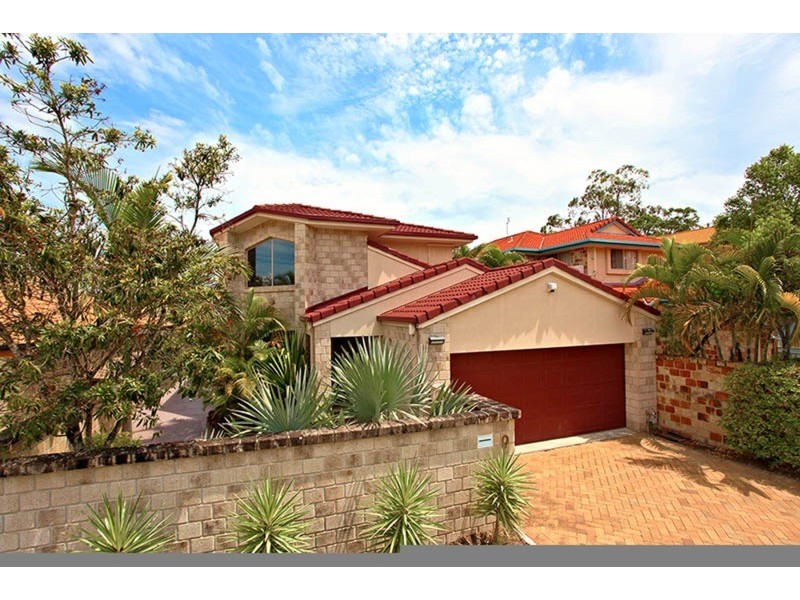 9 Sage Court, Runaway Bay QLD 4216