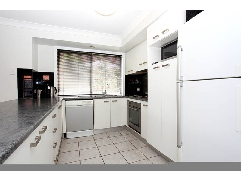 9 Sage Court, Runaway Bay QLD 4216