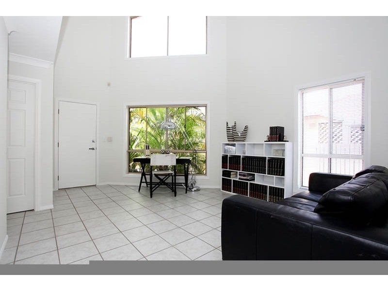 9 Sage Court, Runaway Bay QLD 4216