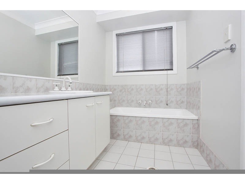 9 Sage Court, Runaway Bay QLD 4216