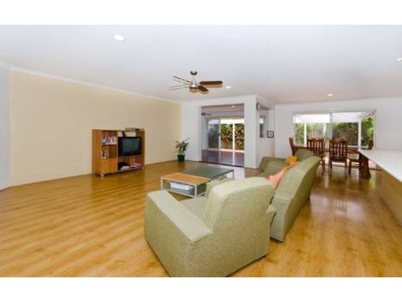 3 Bellwood Place, Molendinar QLD 4214