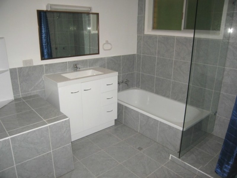 Ashmore QLD 4214
