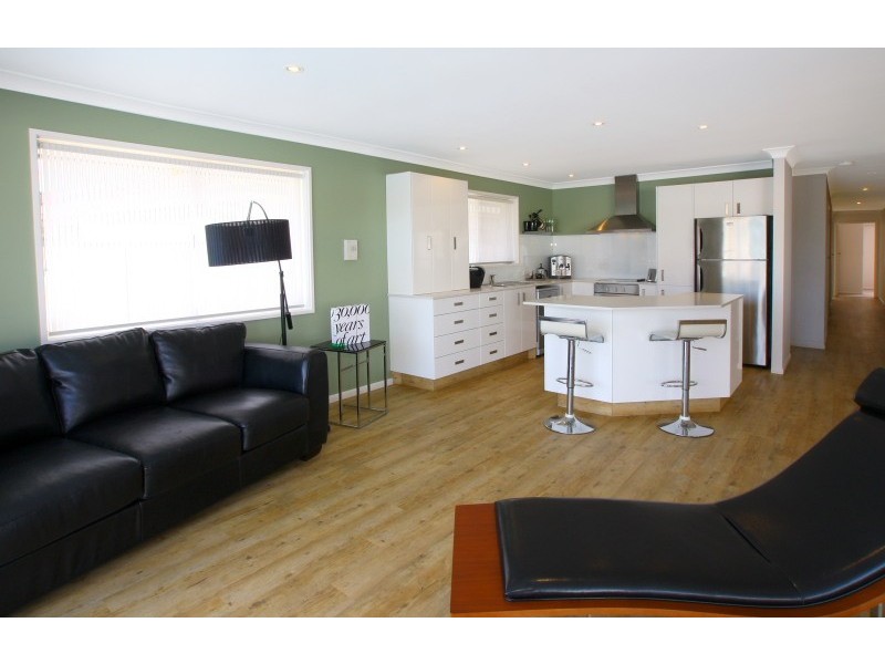 54 Allawah Street, Bundall QLD 4217