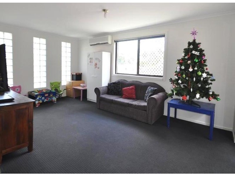 25 Forrest Avenue, Molendinar QLD 4214
