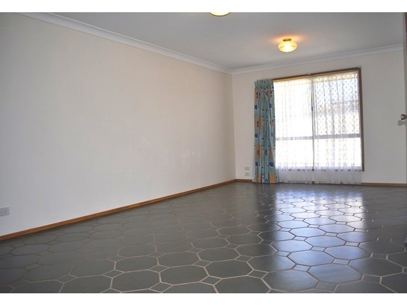 84 Chisholm Road, Carrara QLD 4211