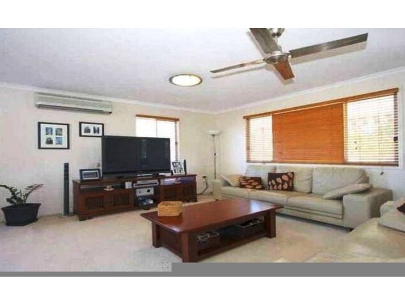 9 TASMAN AVENUE, Molendinar QLD 4214