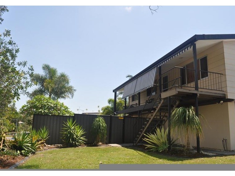 9 TASMAN AVENUE, Molendinar QLD 4214