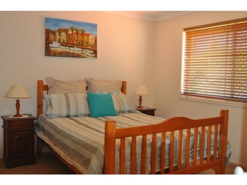11 Redgum Place, Molendinar QLD 4214