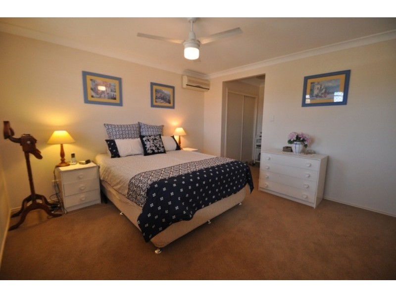 11 Redgum Place, Molendinar QLD 4214