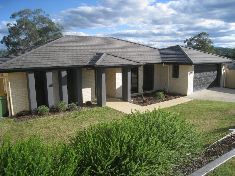 24 Stringybark Drive, Molendinar QLD 4214