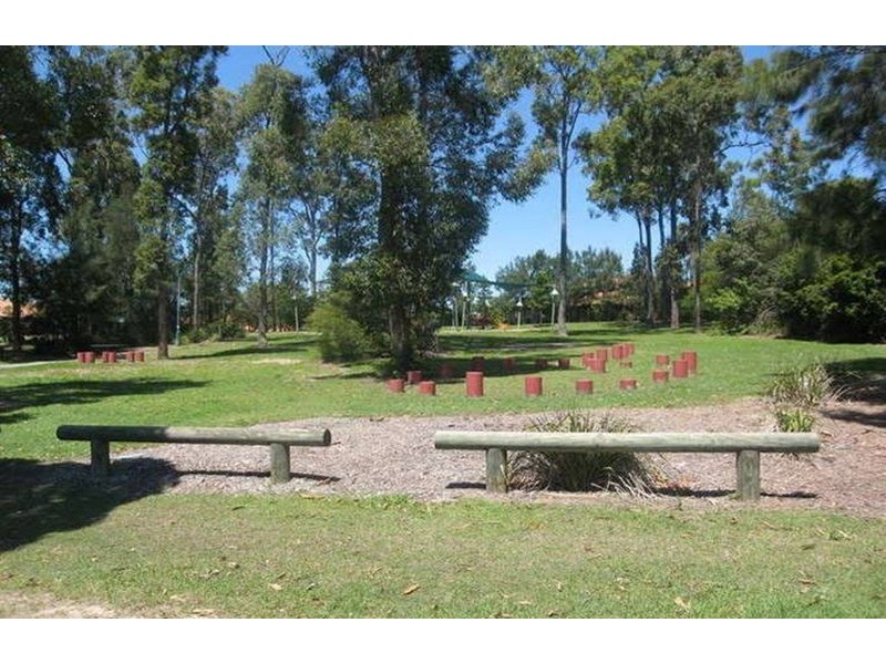 17 Gumleaf Drive, Molendinar QLD 4214