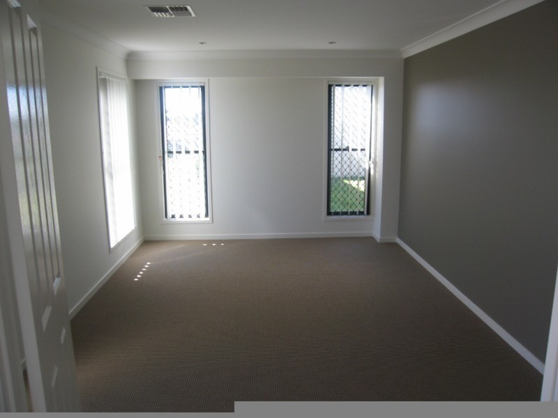 58 Highcrest Circuit, Molendinar QLD 4214