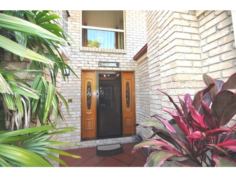 19 Dellwood Circuit, Molendinar QLD 4214