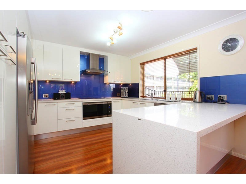 19 Dellwood Circuit, Molendinar QLD 4214