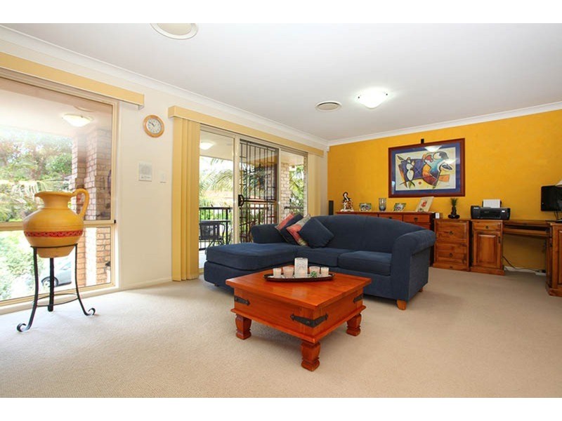 19 Dellwood Circuit, Molendinar QLD 4214