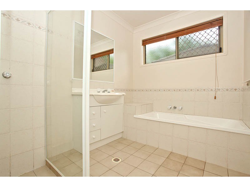 74 Henry Cotton Drive, Parkwood QLD 4214