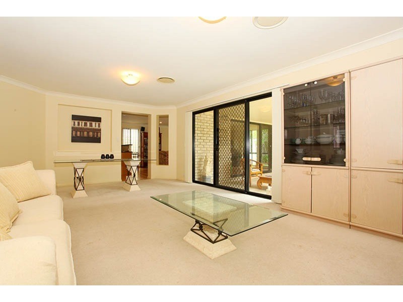 24 Lillywood Circuit, Molendinar QLD 4214