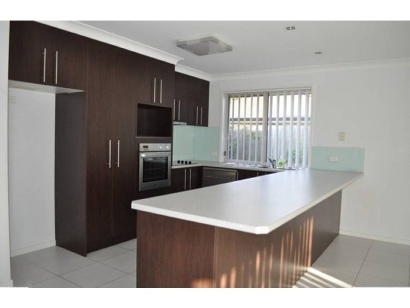 31 Dellwood Circuit, Molendinar QLD 4214