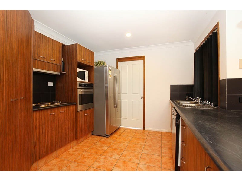 11 Batchworth Road, Molendinar QLD 4214