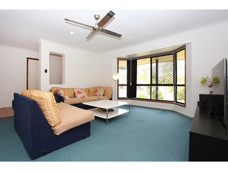 11 Batchworth Road, Molendinar QLD 4214