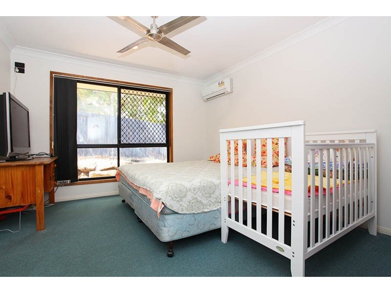 11 Batchworth Road, Molendinar QLD 4214