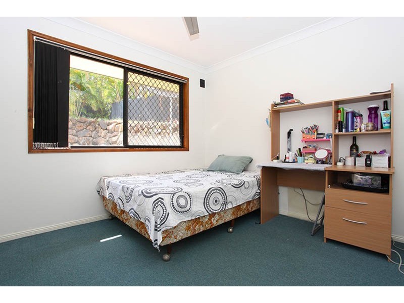 11 Batchworth Road, Molendinar QLD 4214