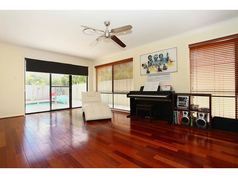 29 Dellwood Circuit, Molendinar QLD 4214