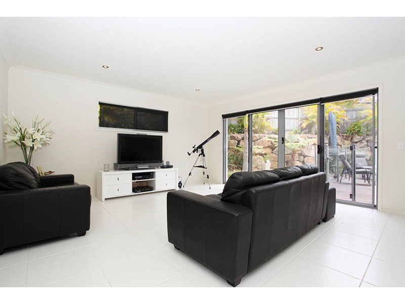 18 Corymbia Way, Molendinar QLD 4214