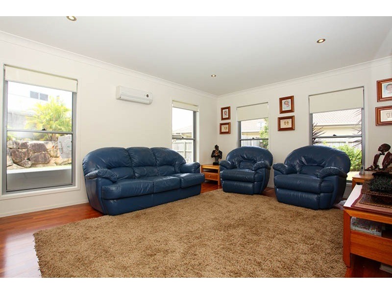 18 Corymbia Way, Molendinar QLD 4214