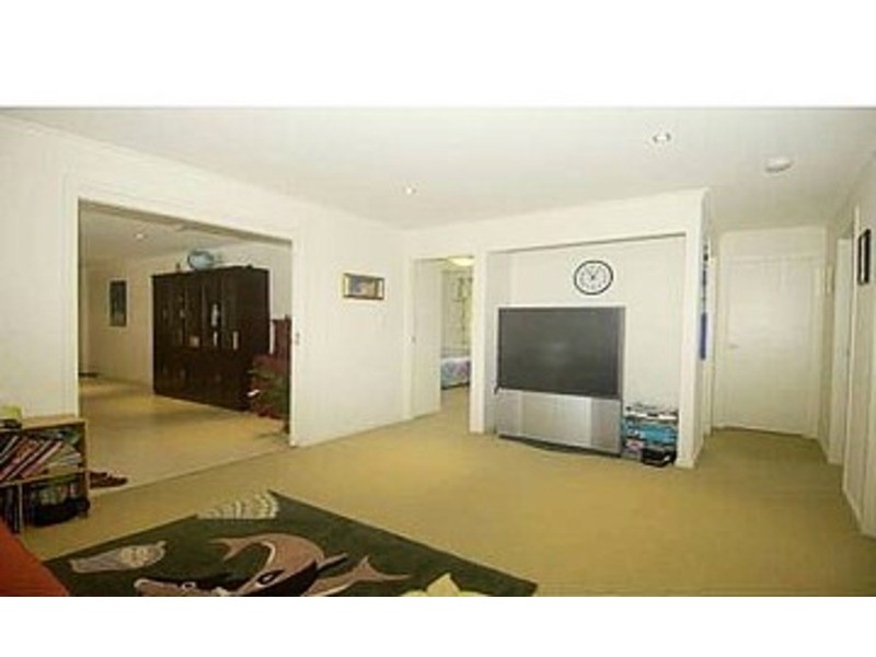 3 Redwood Place, Molendinar QLD 4214