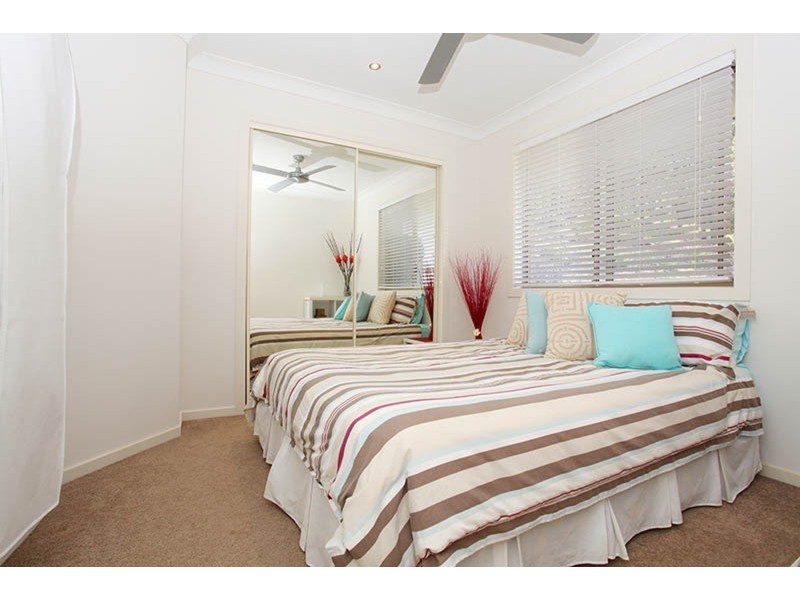 5 Eric sykes Close, Parkwood QLD 4214