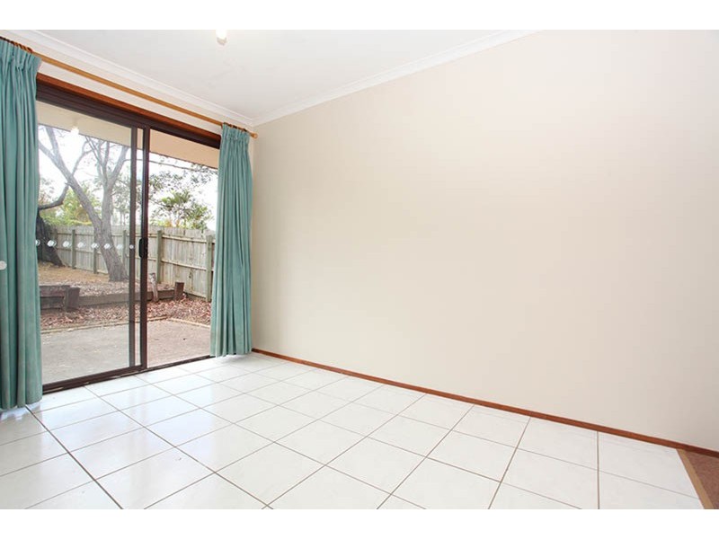 11 Trailwood Court, Eagleby QLD 4207