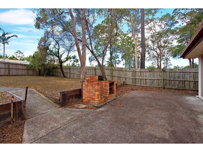 11 Trailwood Court, Eagleby QLD 4207