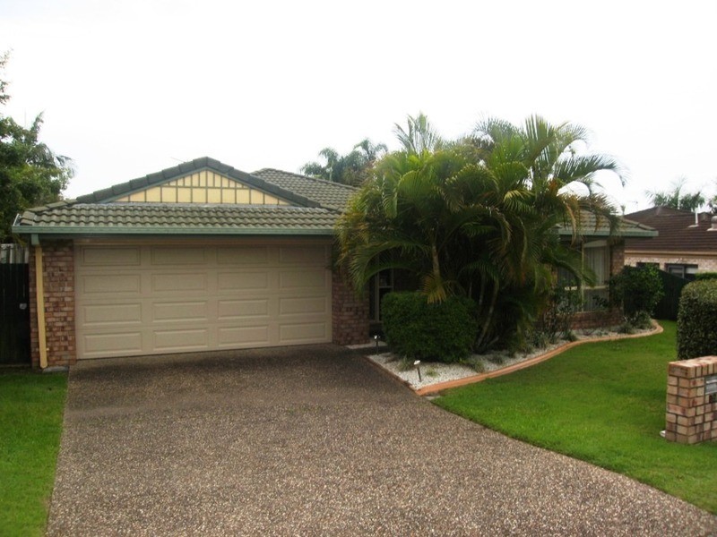 15 Oak Hill Crescent, Parkwood QLD 4214