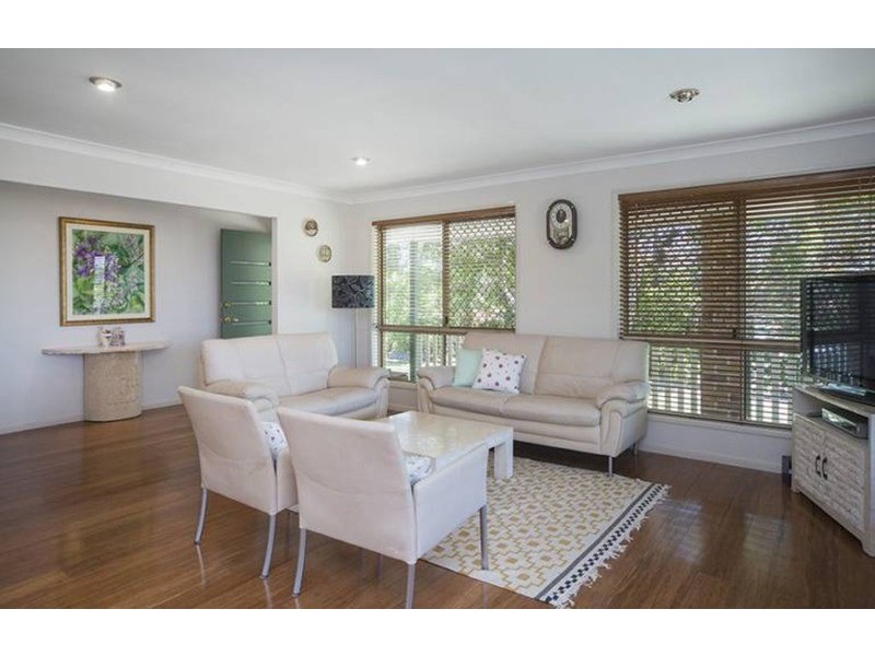 1 Watford Crescent, Molendinar QLD 4214