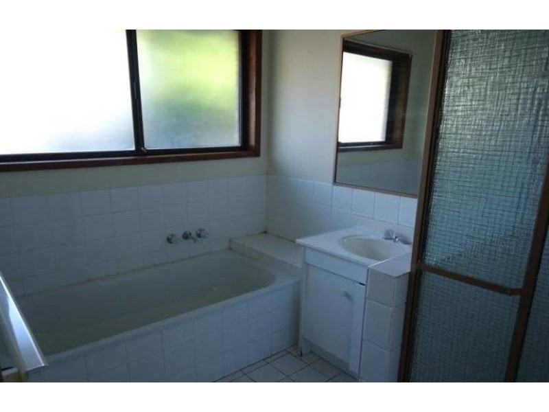 20 Stephenson Street, Labrador QLD 4215