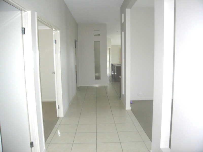 22 Viewridge Way, Molendinar QLD 4214