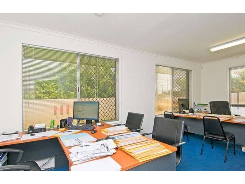 306 Ferry Road, Southport QLD 4215