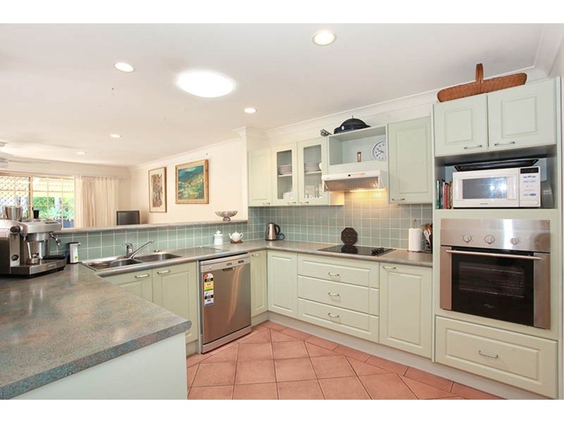 17 Castle Rock Street, Parkwood QLD 4214